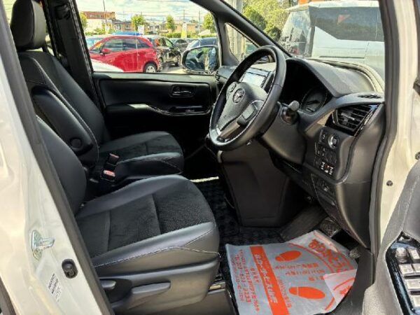 Ref:AUX-19153974 TOYOTA VOXY 2021 - Image 5