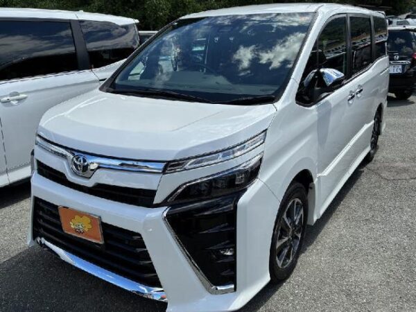 Ref:AUX-19153974 TOYOTA VOXY 2021