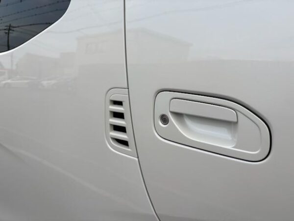 Ref:AUX-19164660 NISSAN NV350 CARAVAN VAN 2018 - Image 2