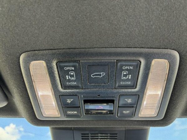 Ref:AUX-19168543 TOYOTA VOXY 2022 - Image 18
