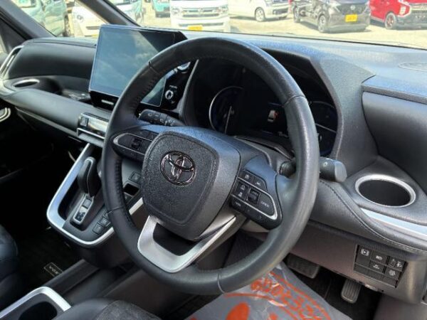 Ref:AUX-19168543 TOYOTA VOXY 2022 - Image 8