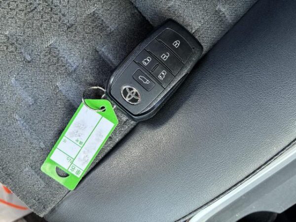 Ref:AUX-19168543 TOYOTA VOXY 2022 - Image 9
