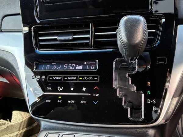 Ref:AUX-19169031 TOYOTA ESTIMA HYBRID 2018 - Image 13