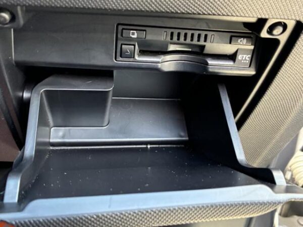 Ref:AUX-19169031 TOYOTA ESTIMA HYBRID 2018 - Image 17