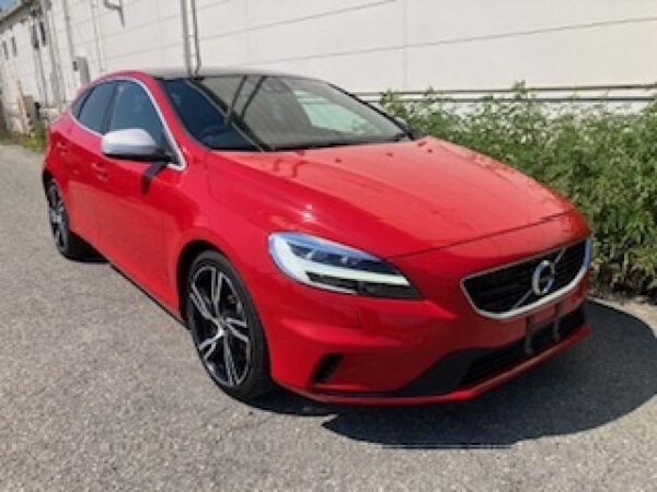 Ref:AUX-19179429 VOLVO V40 2018
