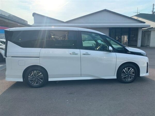 Ref:AUX-19184151 NISSAN SERENA 2023 - Image 4