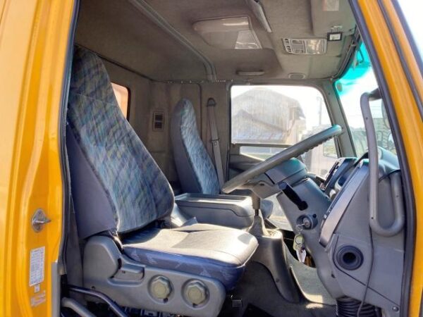 Ref:AUX-19187830 MITSUBISHI FUSO FIGHTER 2004 - Image 6