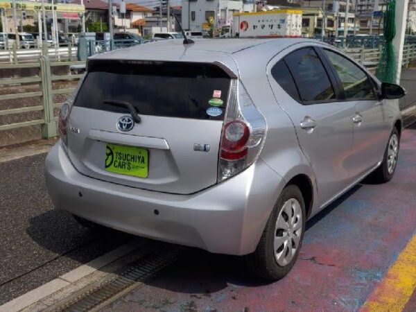 Ref:AUX-19199889 TOYOTA AQUA 2014 - Image 2