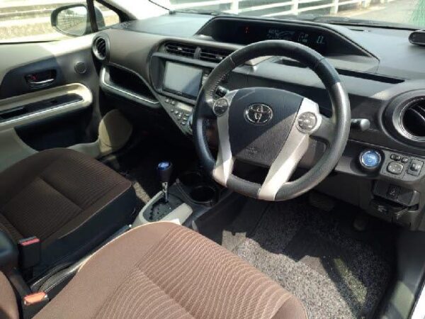 Ref:AUX-19199889 TOYOTA AQUA 2014 - Image 3