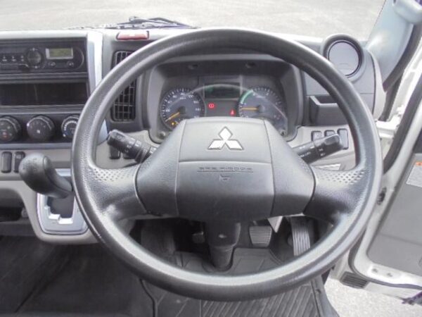 Ref:AUX-19199906 MITSUBISHI FUSO CANTER 2016 - Image 10