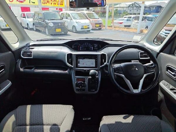 Ref:AUX-19215144 MITSUBISHI DELICA D:2 2016 - Image 3