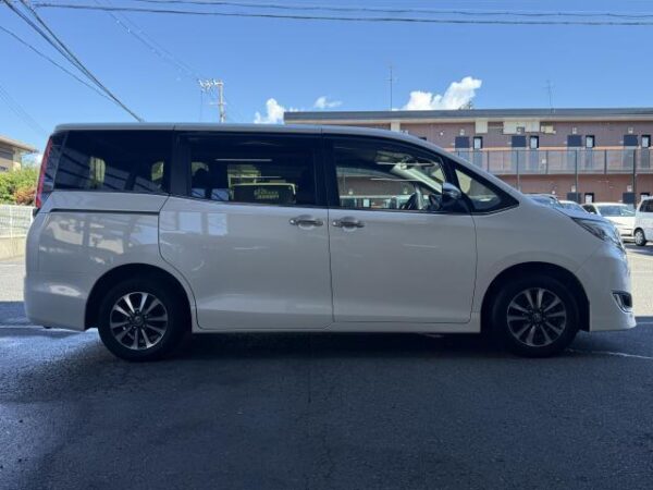 Ref:AUX-19218979 TOYOTA ESQUIRE 2018 - Image 13