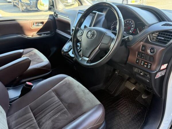 Ref:AUX-19218979 TOYOTA ESQUIRE 2018 - Image 16