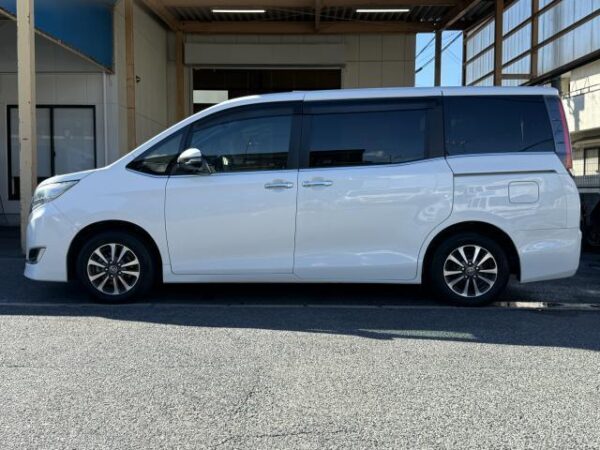 Ref:AUX-19218979 TOYOTA ESQUIRE 2018 - Image 9