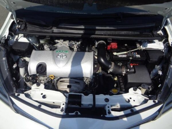 Ref:AUX-19219077 TOYOTA VITZ 2014 - Image 10