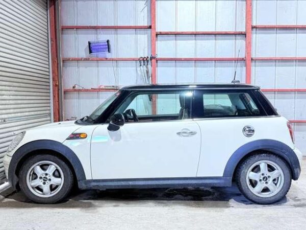 Ref:AUX-19220718 MINI MINI 2010 - Image 5