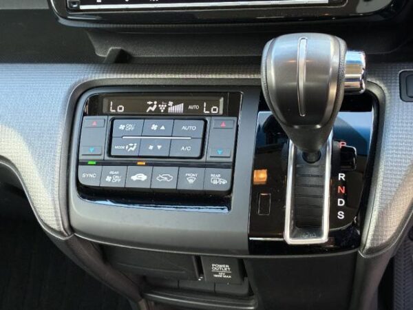 Ref:AUX-19227136 HONDA STEPWAGON SPADA 2018 - Image 12