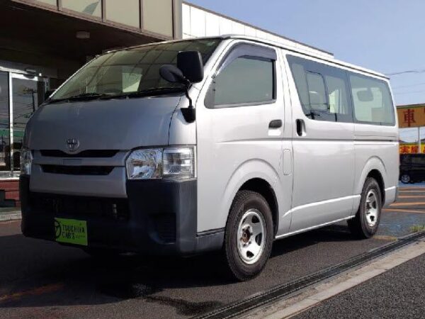 Ref:AUX-19227212 TOYOTA HIACE VAN 2018