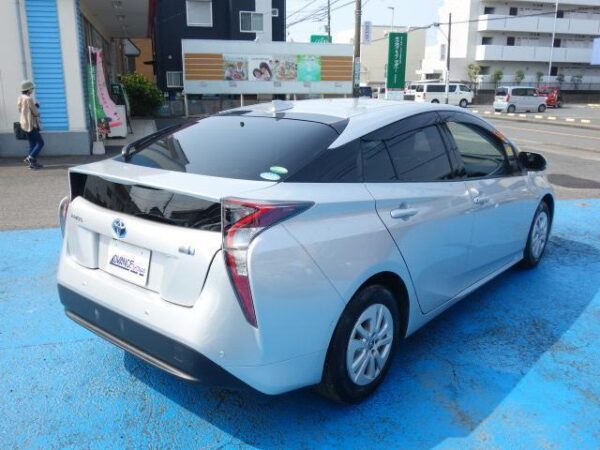 Ref:AUX-19231243 TOYOTA PRIUS 2018 - Image 4