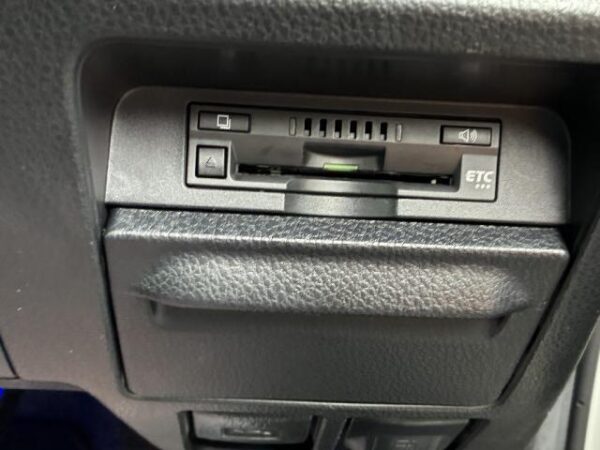 Ref:AUX-19231263 TOYOTA VOXY 2017 - Image 15