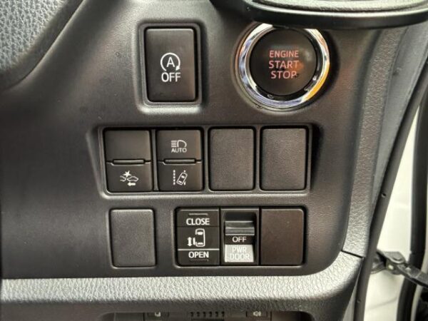 Ref:AUX-19231263 TOYOTA VOXY 2017 - Image 16
