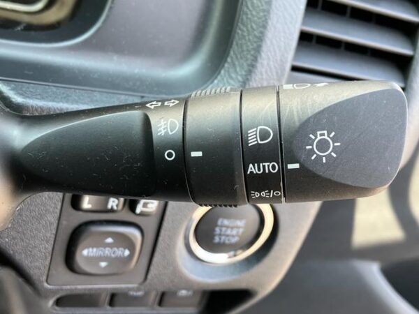 Ref:AUX-19238918 TOYOTA HIACE VAN 2023 - Image 16