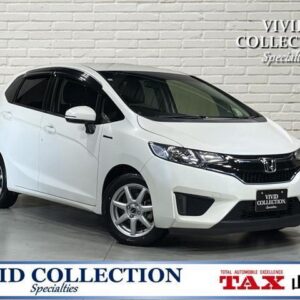 2016 Honda Fit Hybrid pearl hybrid used car Japan export