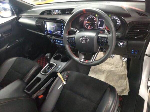 Ref:AUX-19247679 TOYOTA HILUX 2024 - Image 3