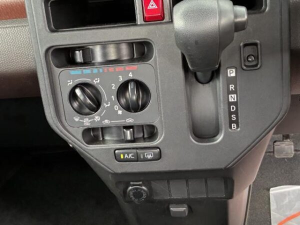 Ref:AUX-19247953 TOYOTA TANK 2020 - Image 13