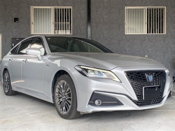 Ref:AUX-19255384 TOYOTA CROWN HYBRID 2020