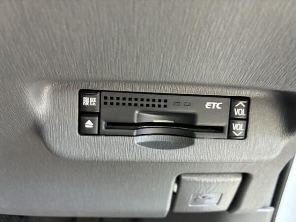 Ref:AUX-19260106 TOYOTA PRIUS 2010 - Image 15