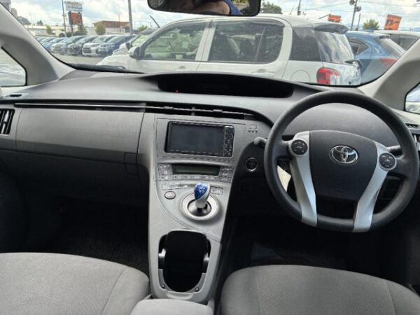 Ref:AUX-19260106 TOYOTA PRIUS 2010 - Image 3
