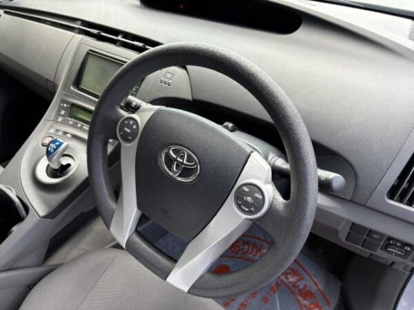 Ref:AUX-19260106 TOYOTA PRIUS 2010 - Image 8