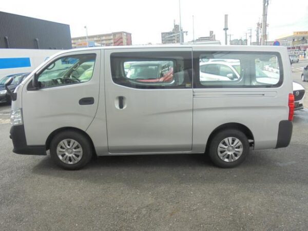 Ref:AUX-19260113 NISSAN NV350CARAVAN VAN 2020 - Image 11