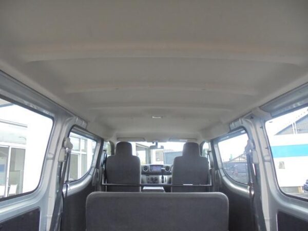 Ref:AUX-19260113 NISSAN NV350CARAVAN VAN 2020 - Image 17