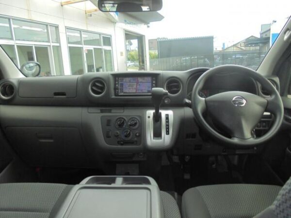 Ref:AUX-19260113 NISSAN NV350CARAVAN VAN 2020 - Image 3