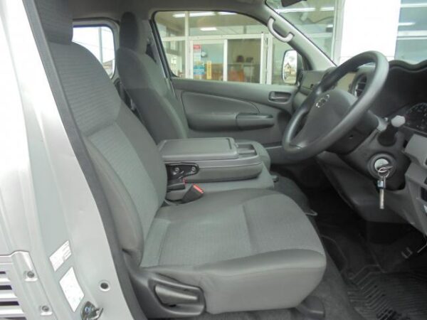 Ref:AUX-19260113 NISSAN NV350CARAVAN VAN 2020 - Image 6