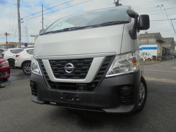 Ref:AUX-19260113 NISSAN NV350CARAVAN VAN 2020