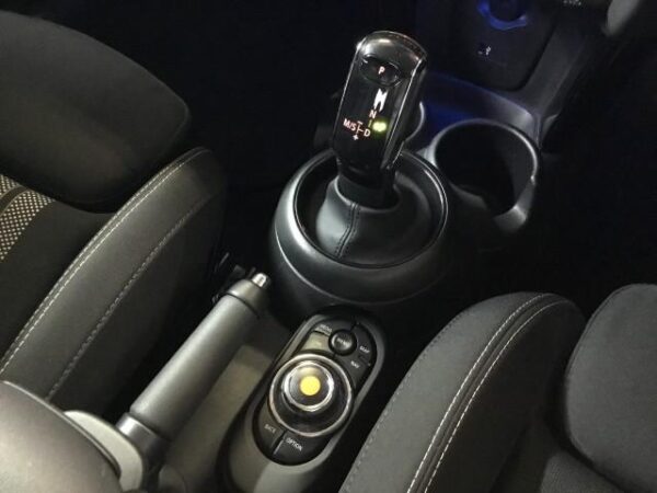 Ref:AUX-19263972 MINI MINI 2020 - Image 17