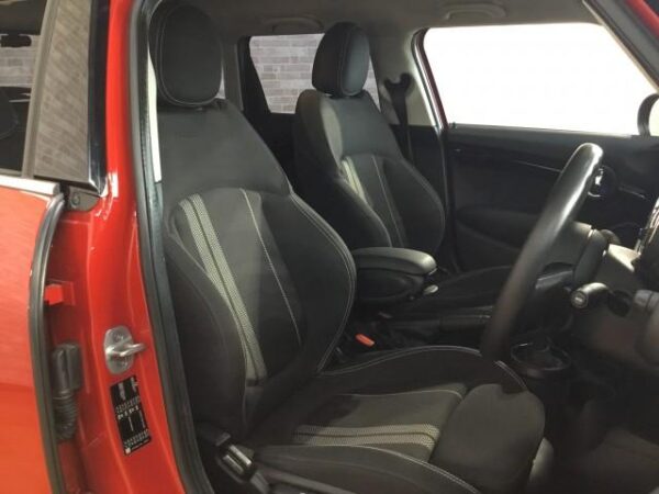 Ref:AUX-19263972 MINI MINI 2020 - Image 10