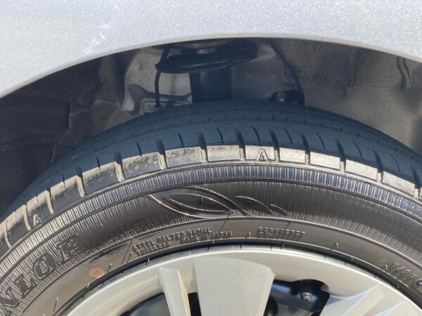 Ref:AUX-19271410 DAIHATSU MIRA E:S 2024 - Image 7