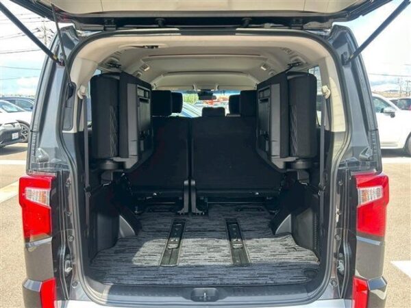 Ref:AUX-19280007 MITSUBISHI DELICA D:5 2022 - Image 17