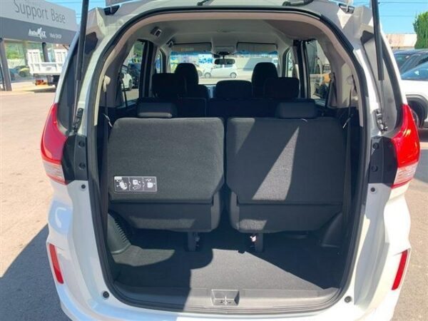 Ref:AUX-19280021 HONDA FREED HYBRID 2024 - Image 11