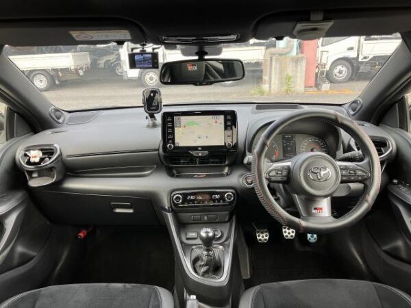 Ref:AUX-19292021 TOYOTA GR YARIS 2021 - Image 3