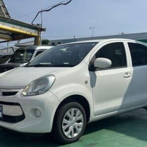 2016 Toyota Passo white gasoline used car Japan export
