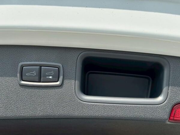 Ref:AUX-19295708 PORSCHE MACAN 2024 - Image 12