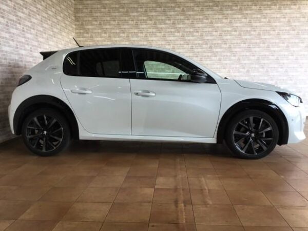Ref:AUX-19295774 PEUGEOT 208 2021 - Image 8