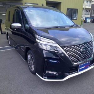 2020 Nissan Serena black hybrid used car Japan export