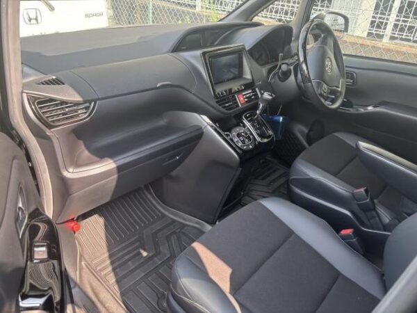 Ref:AUX-19307545 TOYOTA NOAH 2021 - Image 3