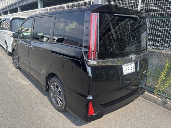 Ref:AUX-19307545 TOYOTA NOAH 2021 - Image 6
